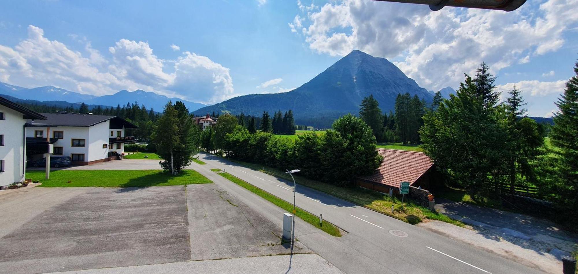 Mountain Motel